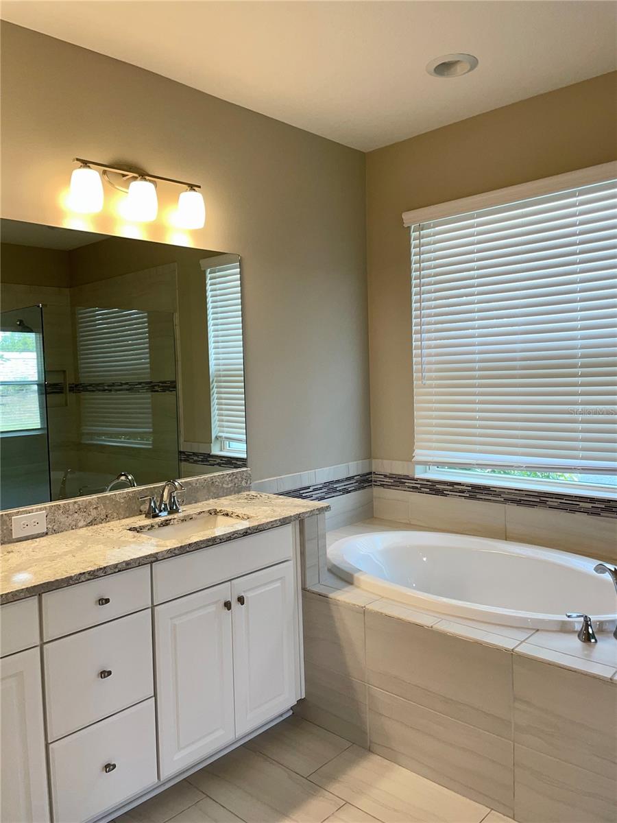 LOT 334, ARBOR LAKES ON PALMER RANCH PHA - Residential Lease