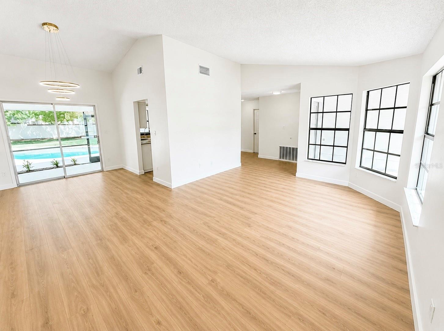 DEER RUN UNIT 21A - Residential