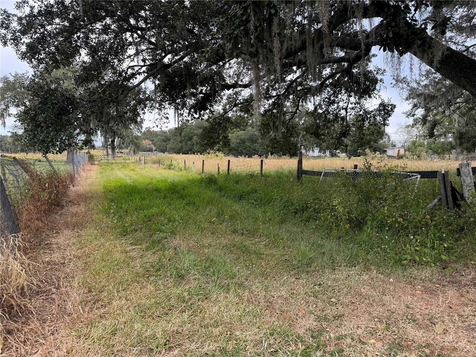 UNPLATTED - Land