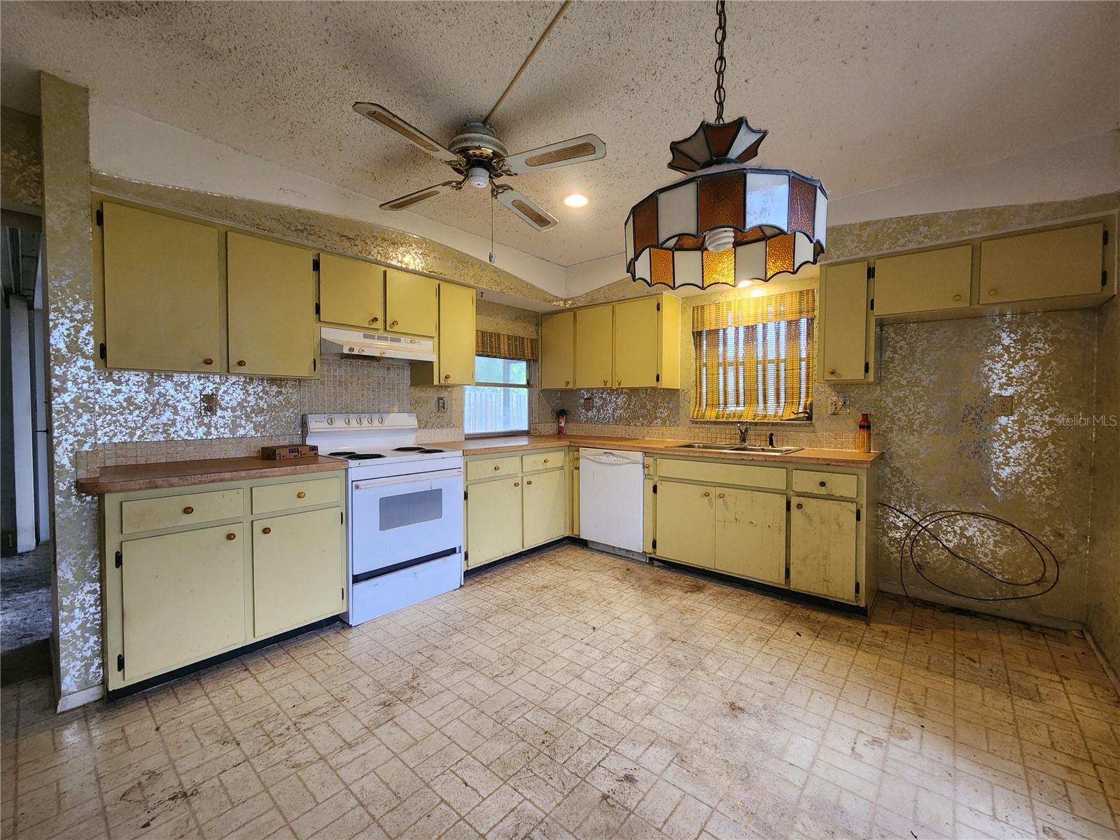 WOODS OF WHITFIELD - Residential