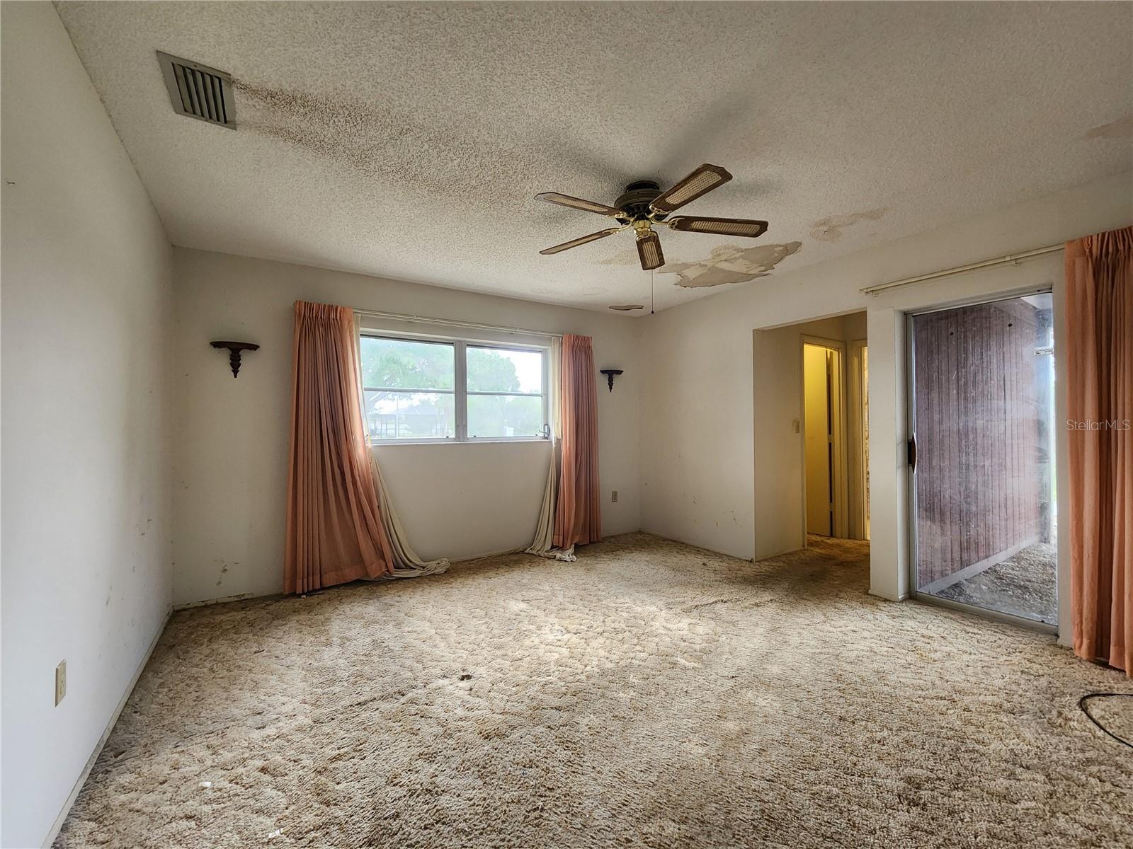 WOODS OF WHITFIELD - Residential