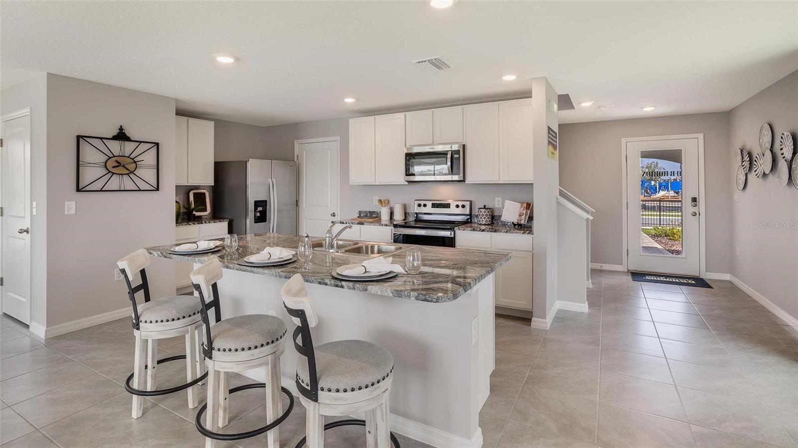 HERITAGE HILLS - Residential
