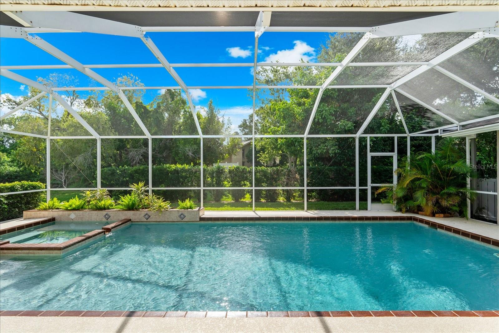 COUNTRY PLACE - Residential