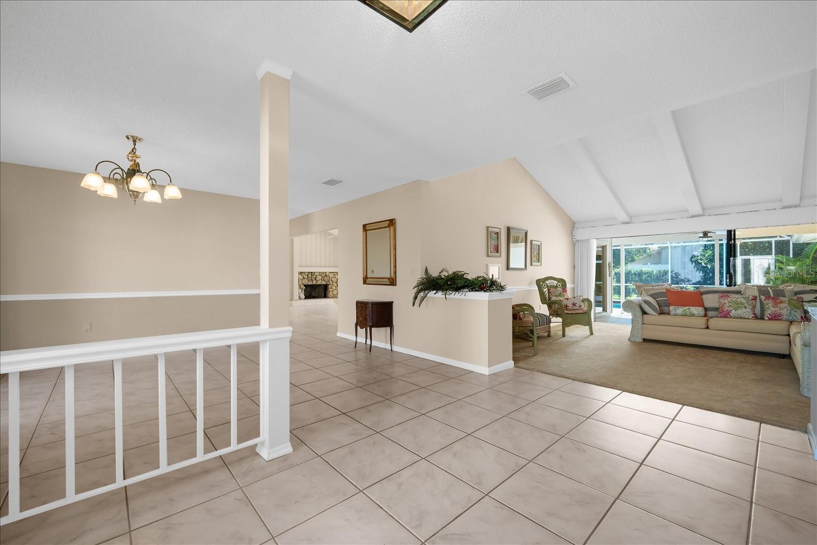 COUNTRY PLACE - Residential