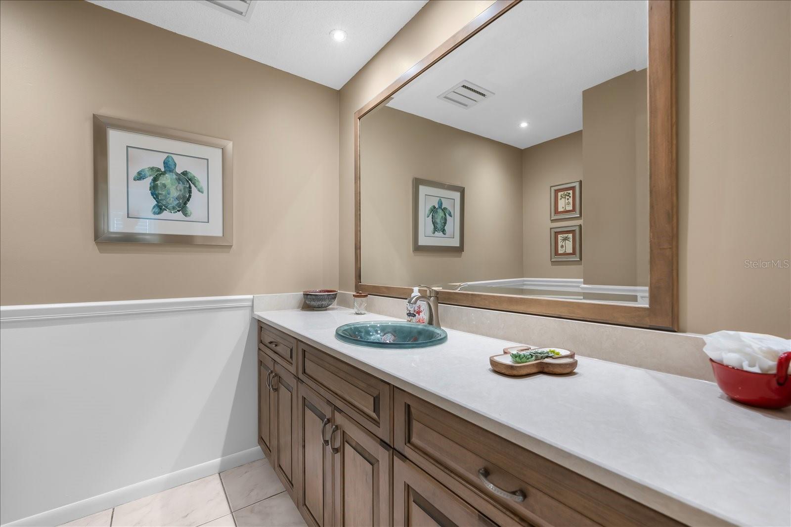 COUNTRY PLACE - Residential