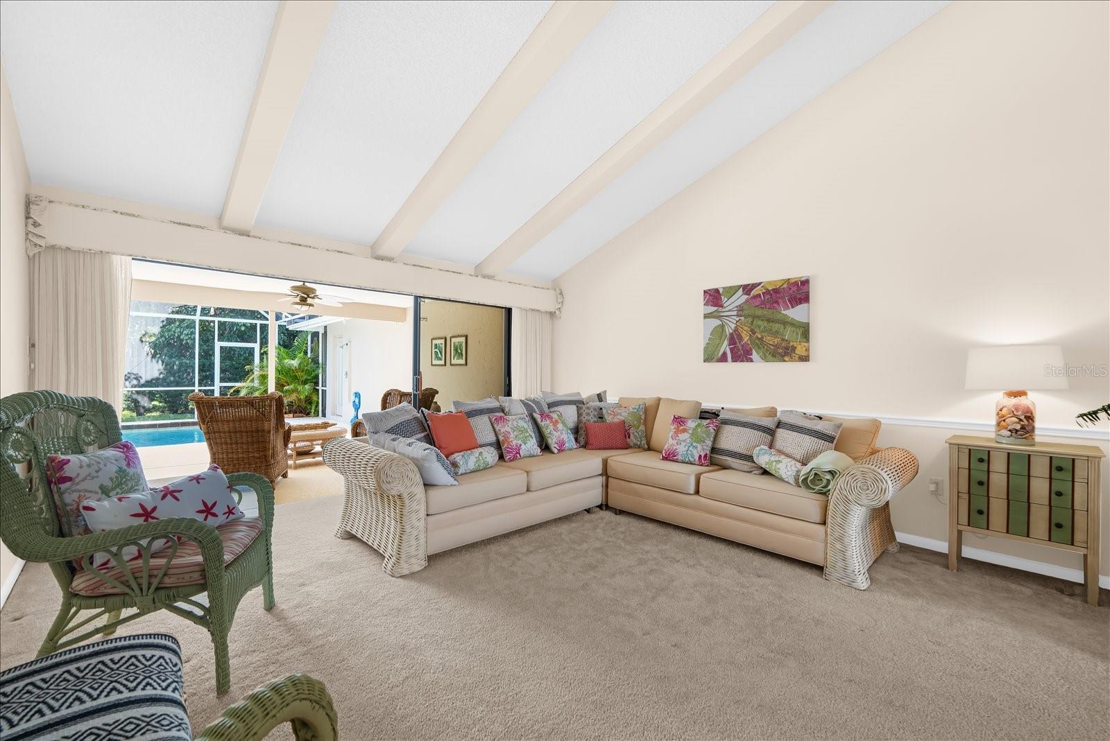 COUNTRY PLACE - Residential