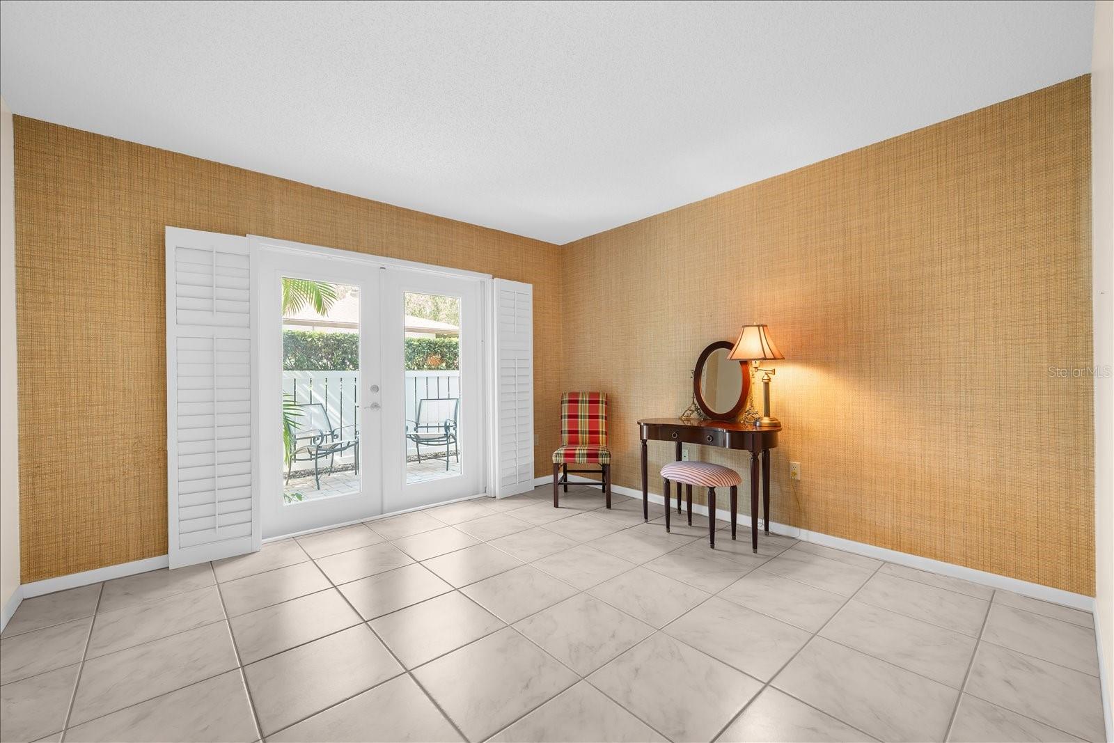 COUNTRY PLACE - Residential