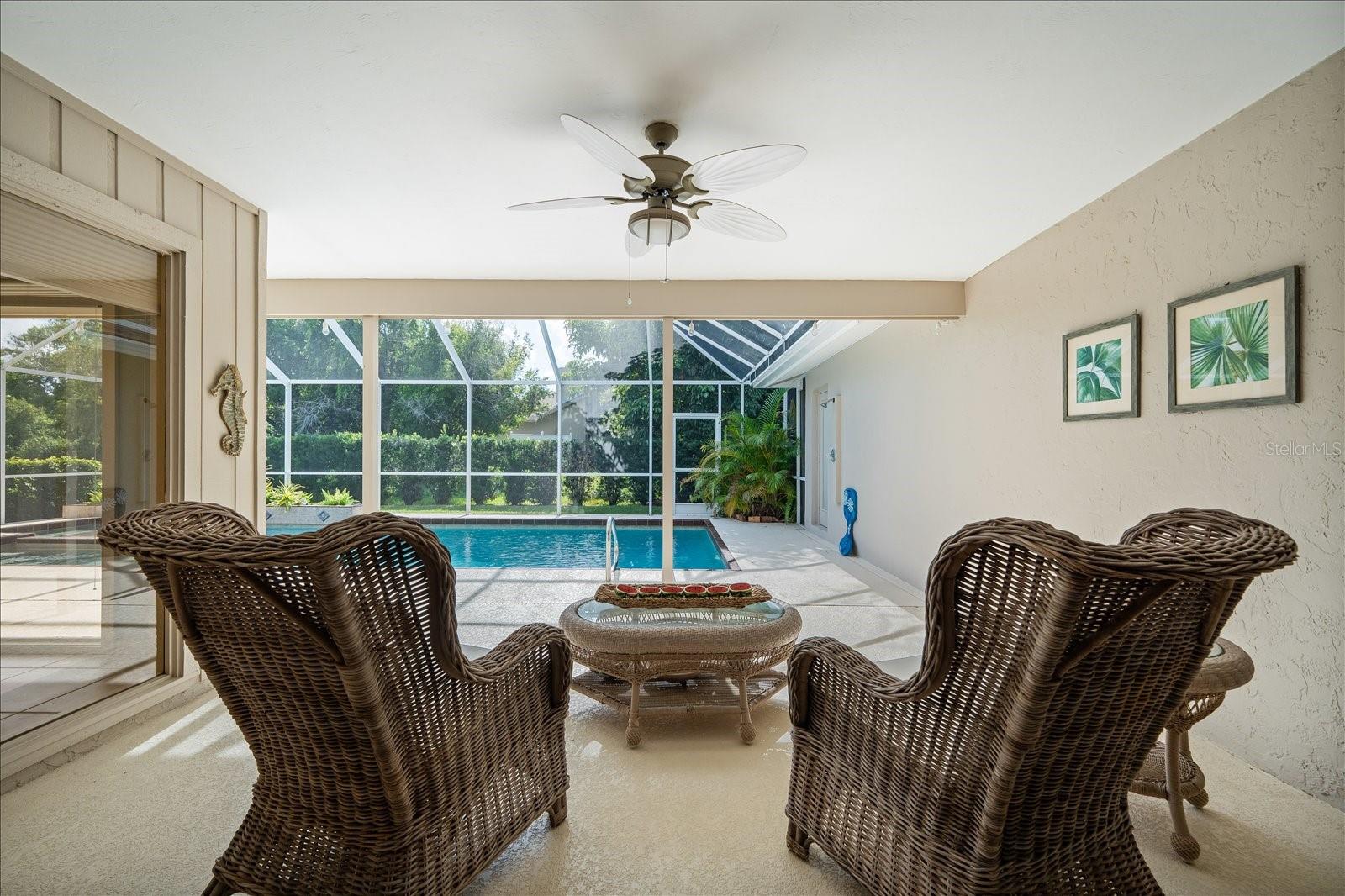 COUNTRY PLACE - Residential
