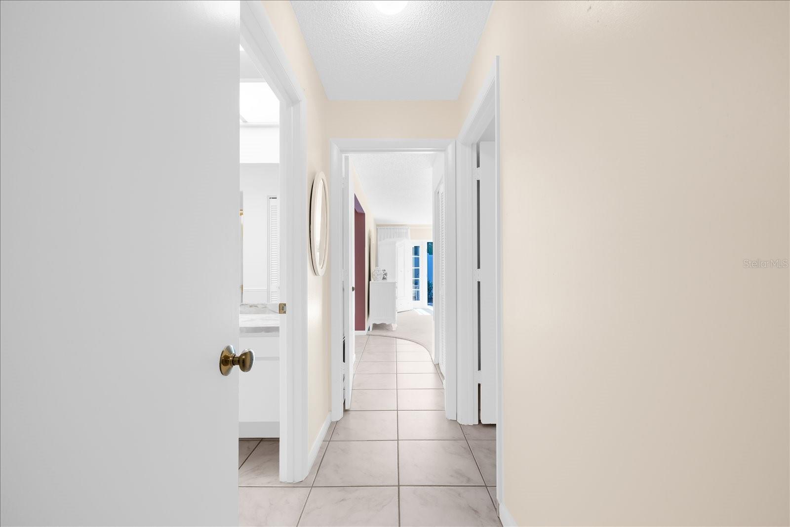 COUNTRY PLACE - Residential
