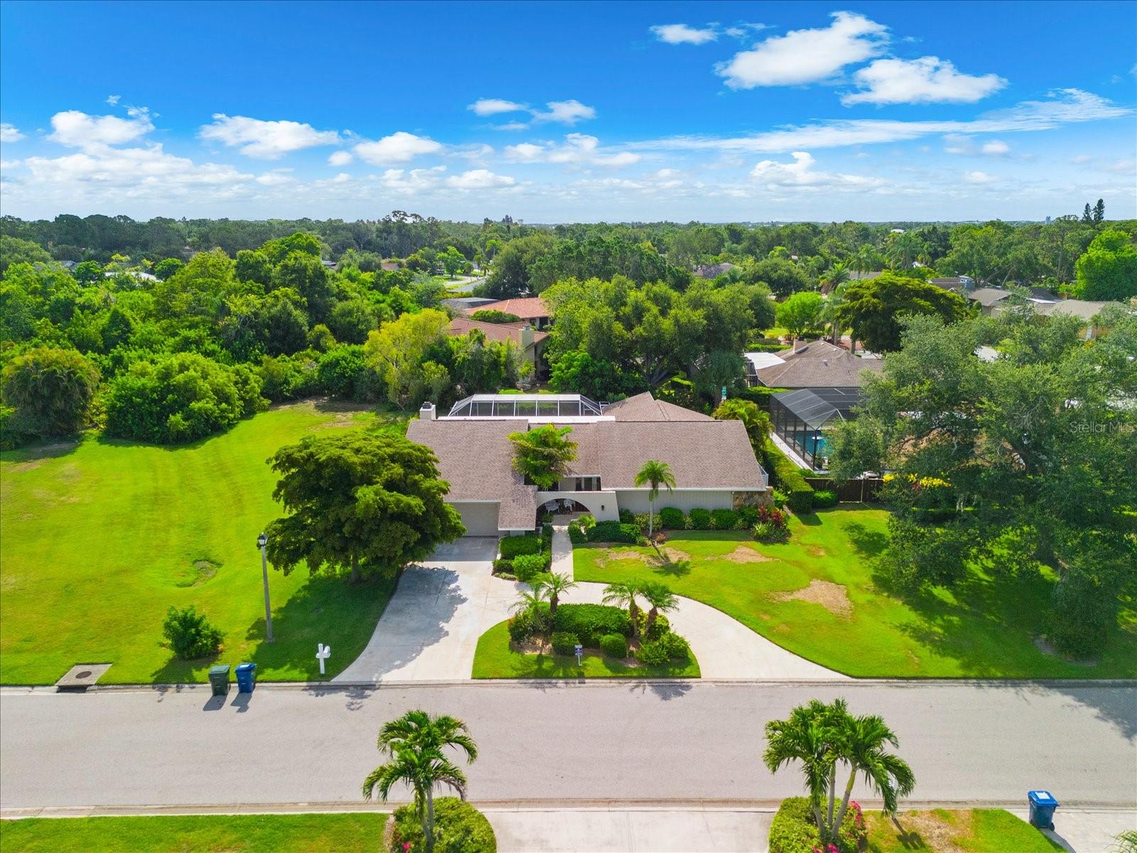 COUNTRY PLACE - Residential