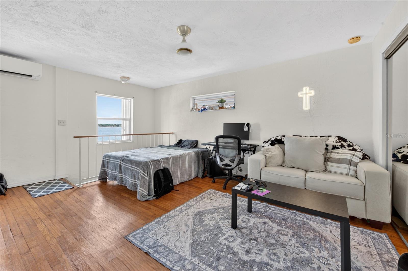 MEDNEY PARK - Residential