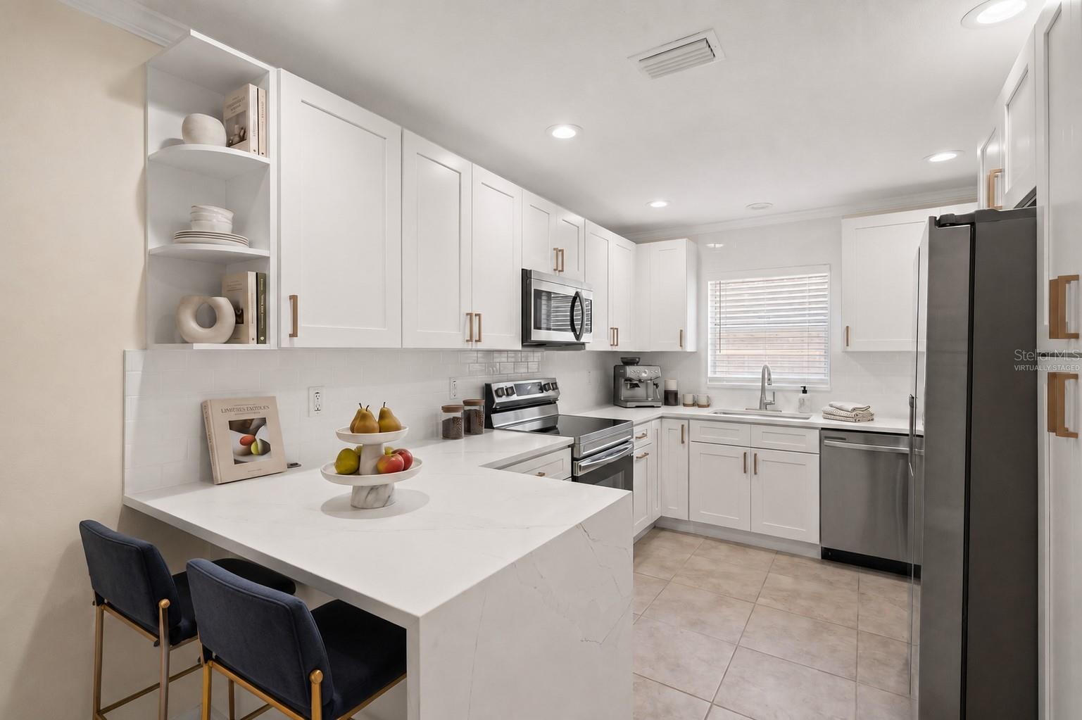 SHORE ACRES OVERLOOK SEC - Residential