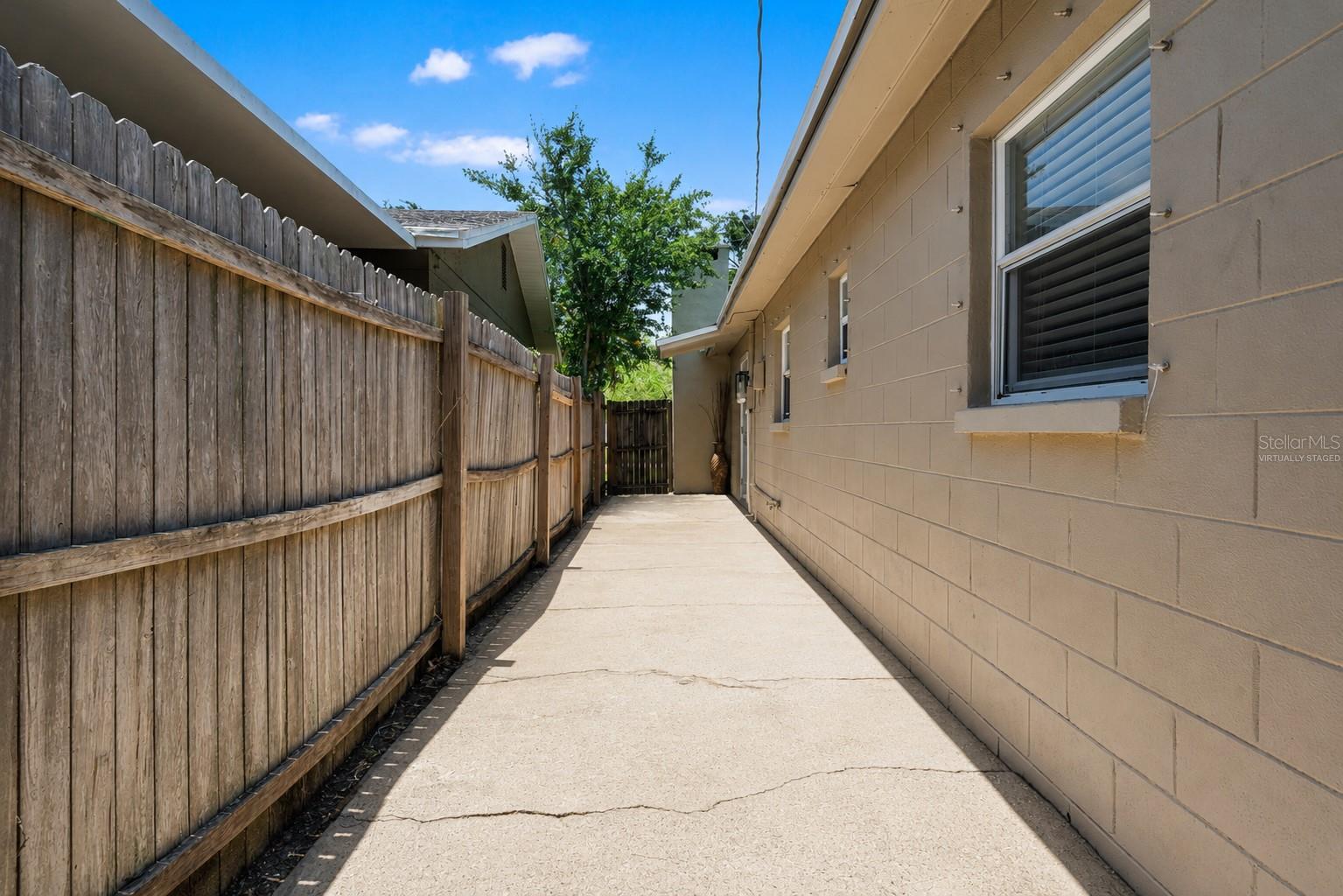SHORE ACRES OVERLOOK SEC - Residential