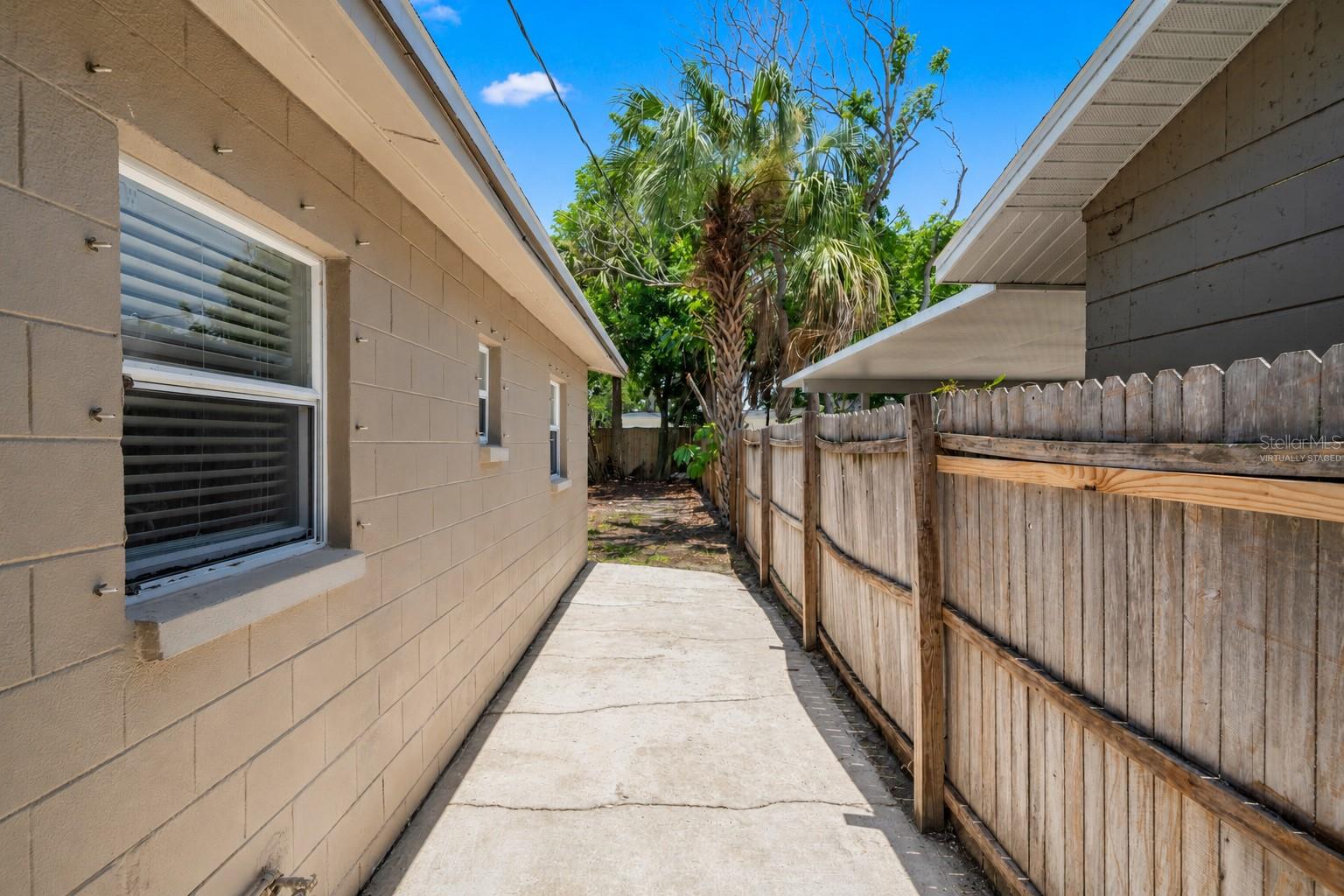 SHORE ACRES OVERLOOK SEC - Residential