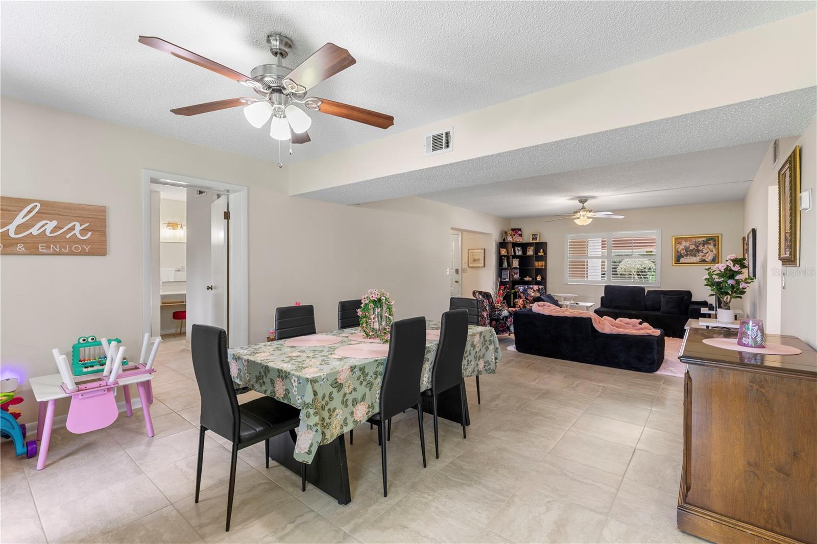 INDIGO POINT CONDO PH 01 - Residential