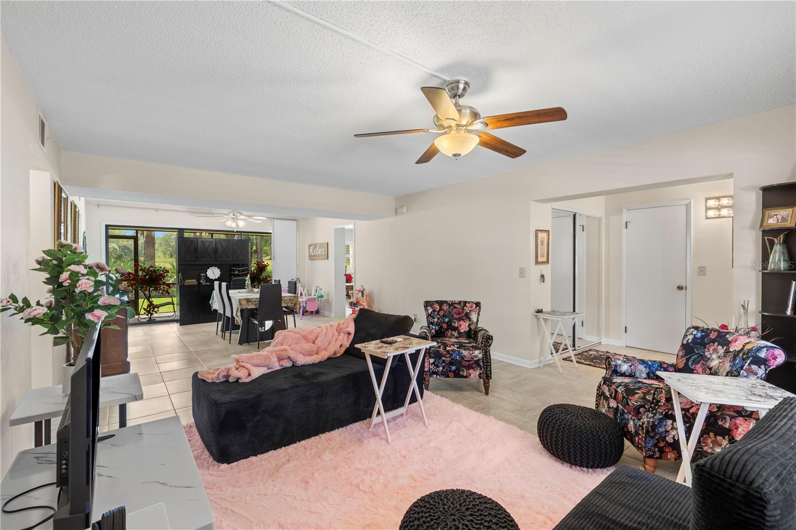 INDIGO POINT CONDO PH 01 - Residential