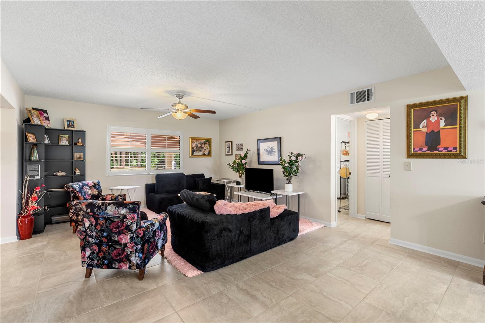 INDIGO POINT CONDO PH 01 - Residential