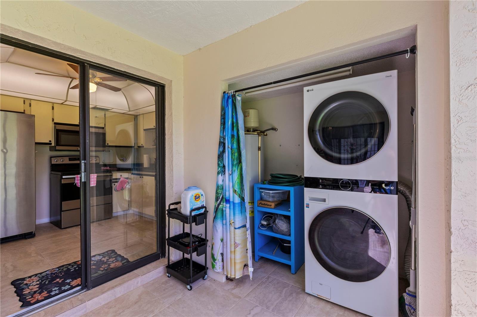 INDIGO POINT CONDO PH 01 - Residential