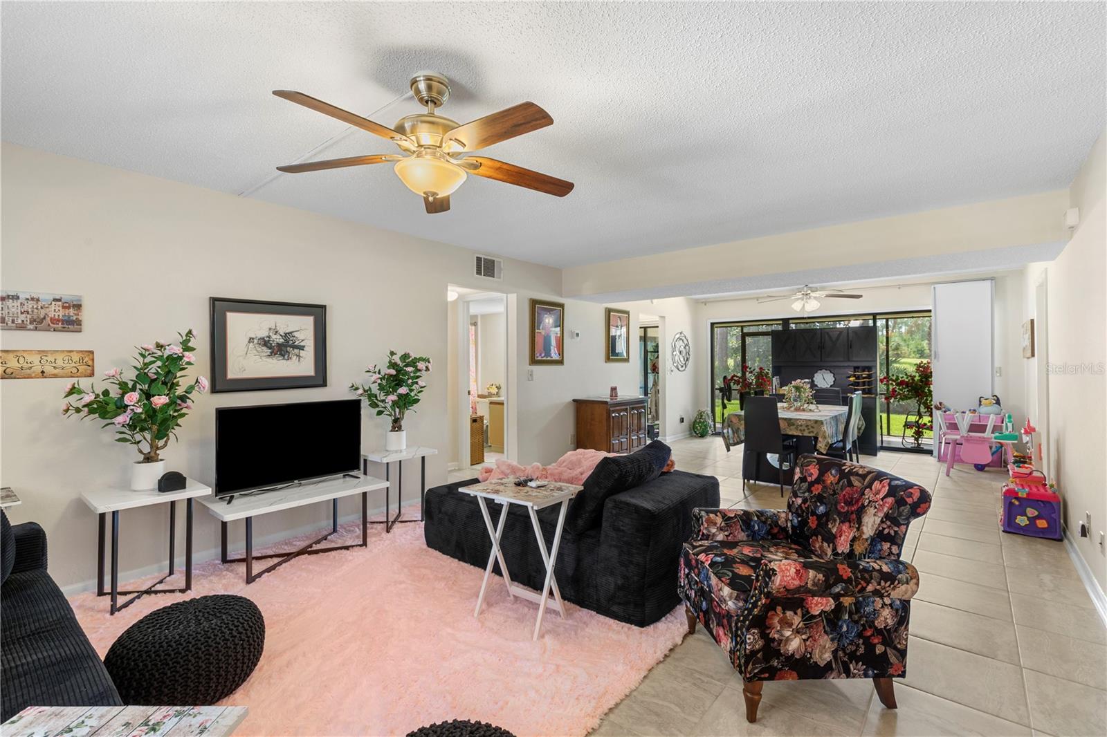 INDIGO POINT CONDO PH 01 - Residential