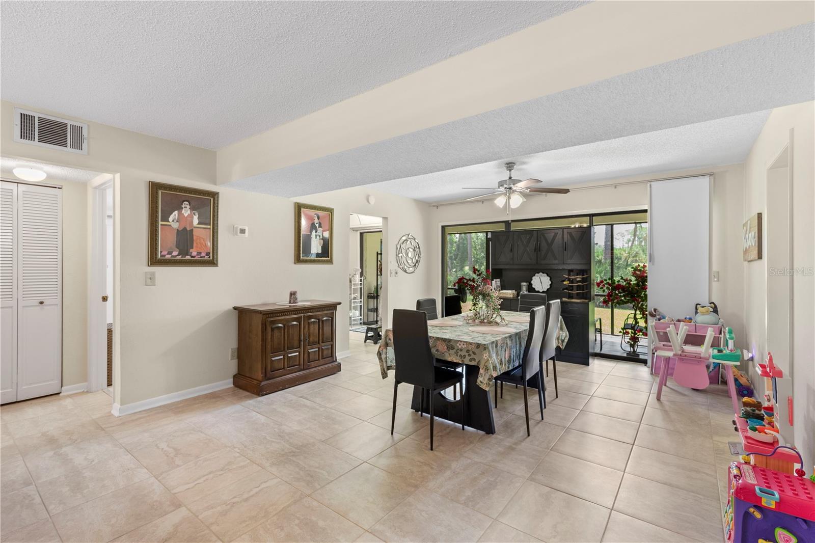 INDIGO POINT CONDO PH 01 - Residential