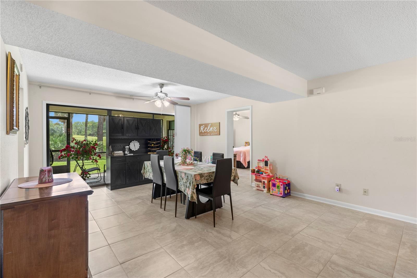 INDIGO POINT CONDO PH 01 - Residential