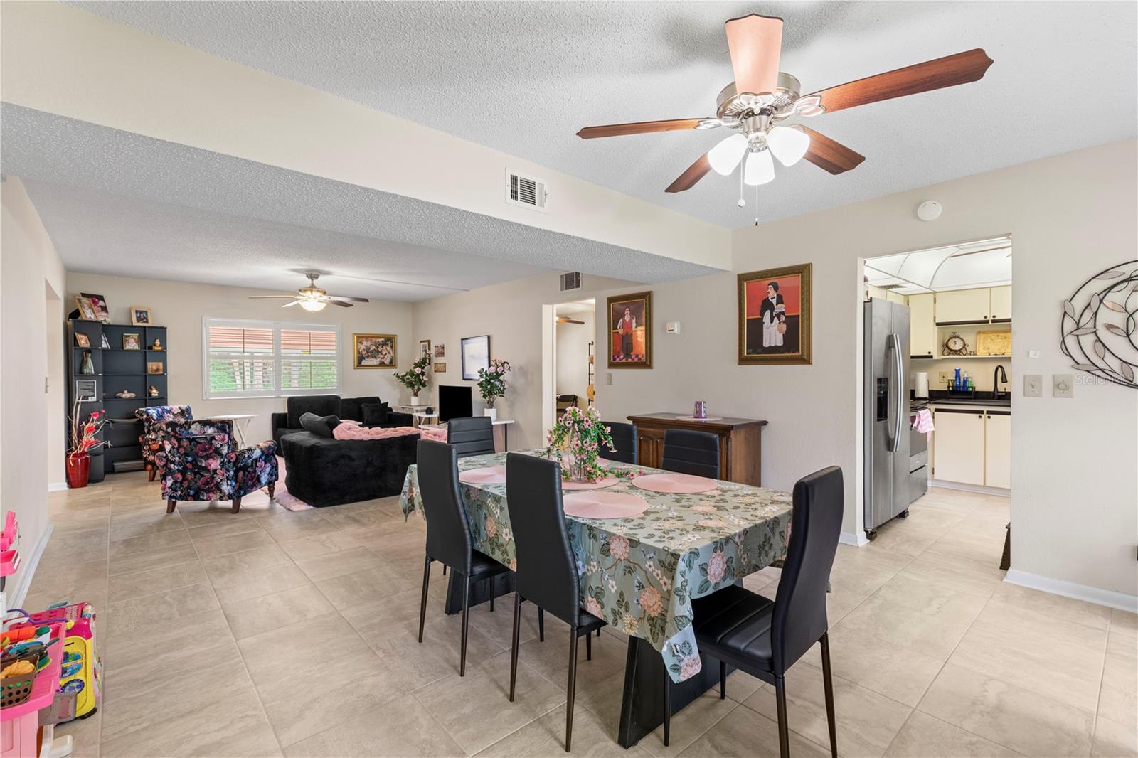 INDIGO POINT CONDO PH 01 - Residential