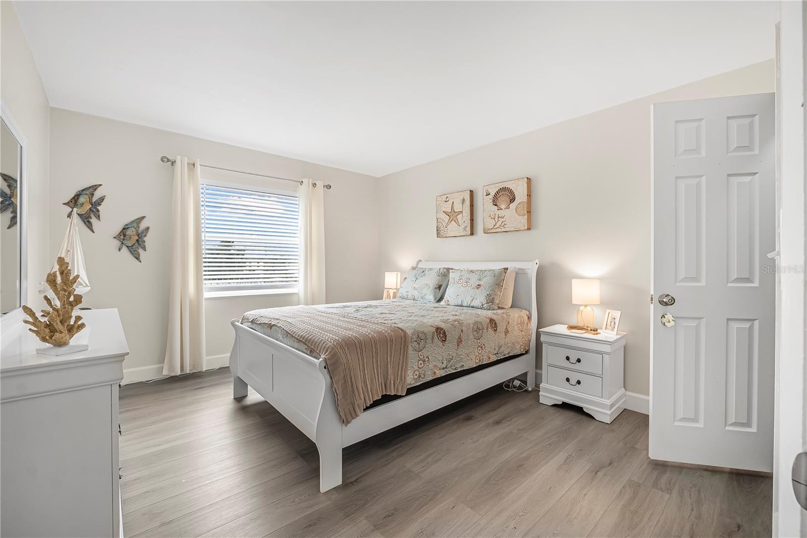GRANDVIEW CONDO - Residential