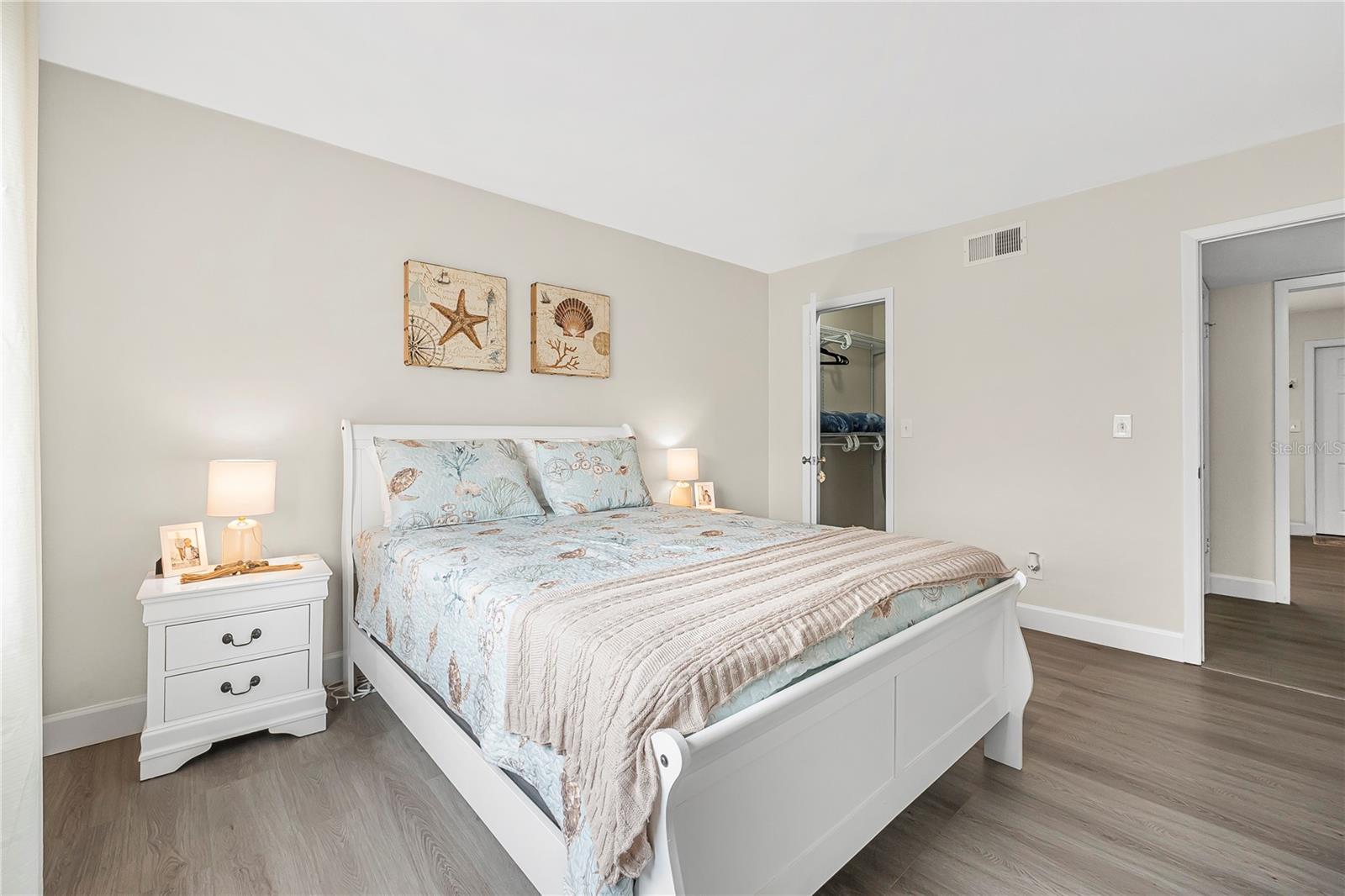 GRANDVIEW CONDO - Residential