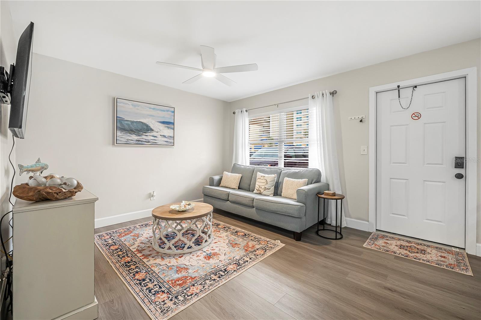 GRANDVIEW CONDO - Residential