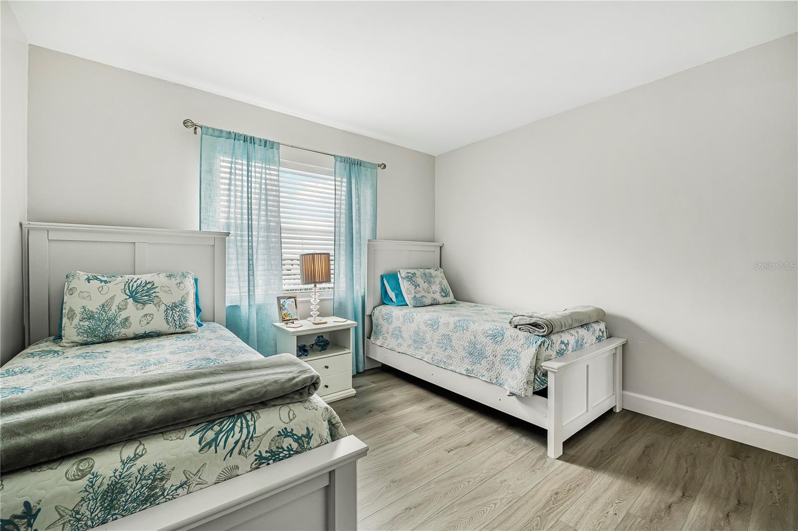 GRANDVIEW CONDO - Residential