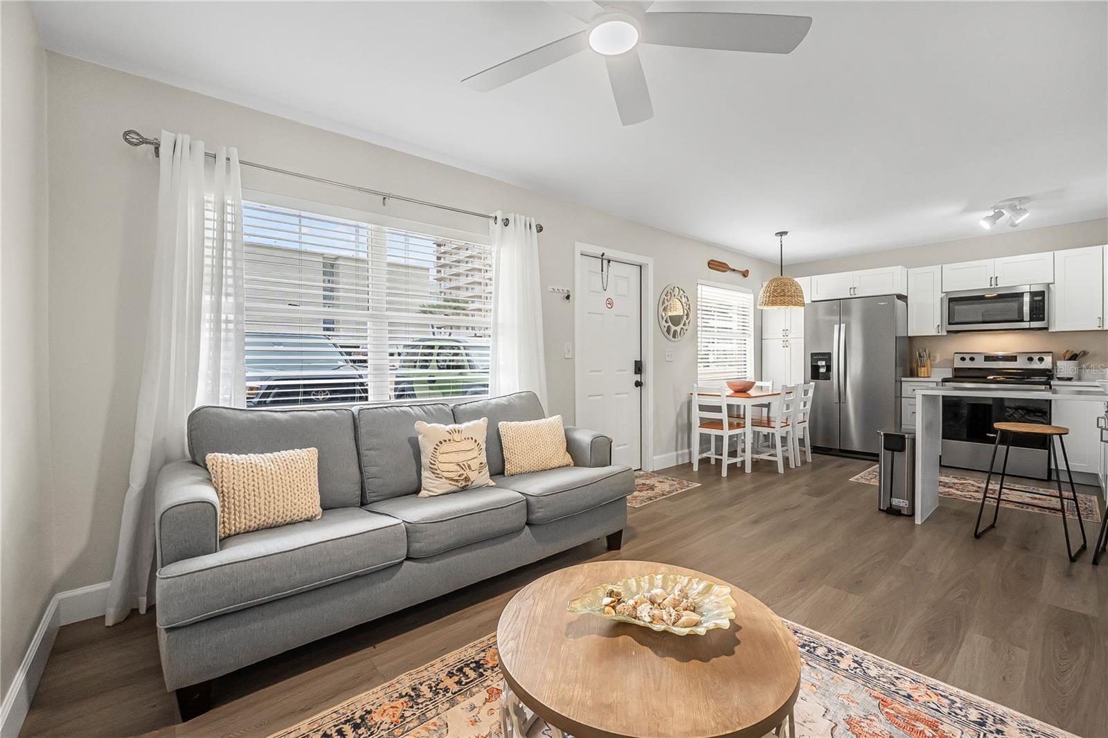 GRANDVIEW CONDO - Residential