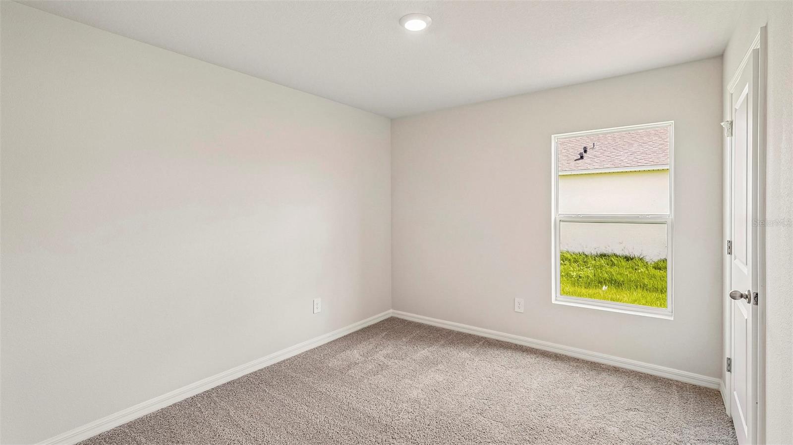 OAKFIELD LAKES - Residential