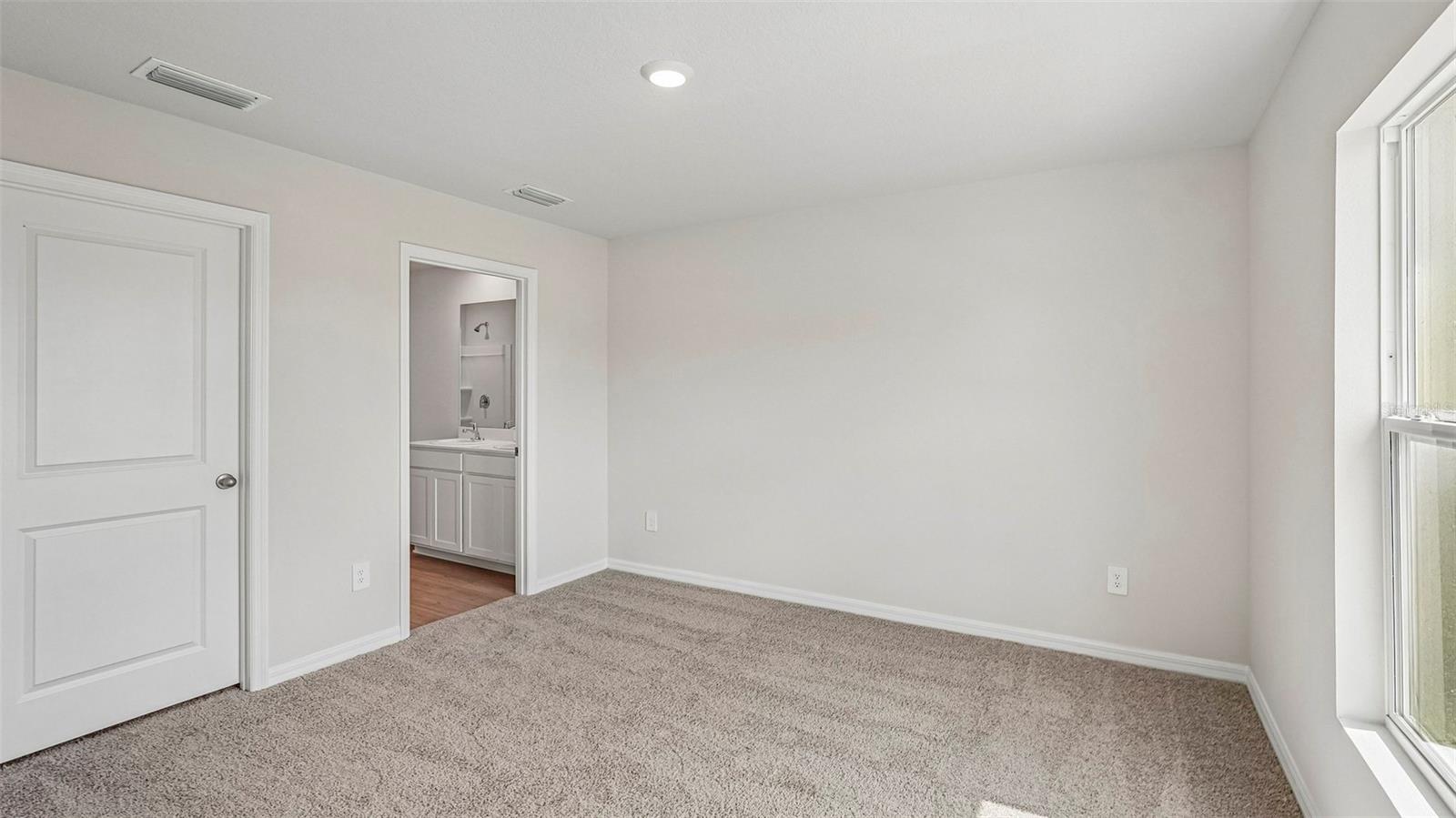OAKFIELD LAKES - Residential