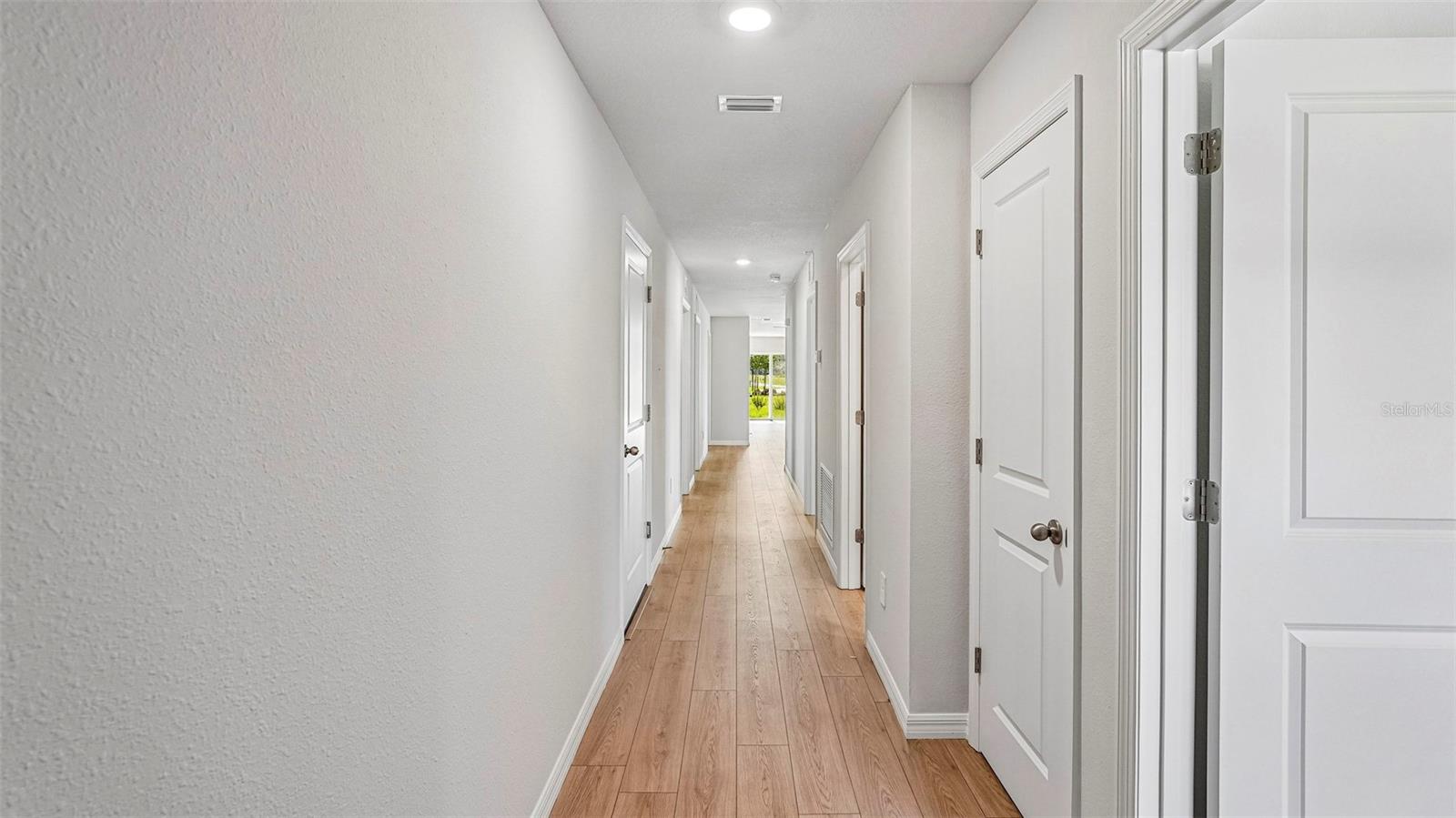 OAKFIELD LAKES - Residential