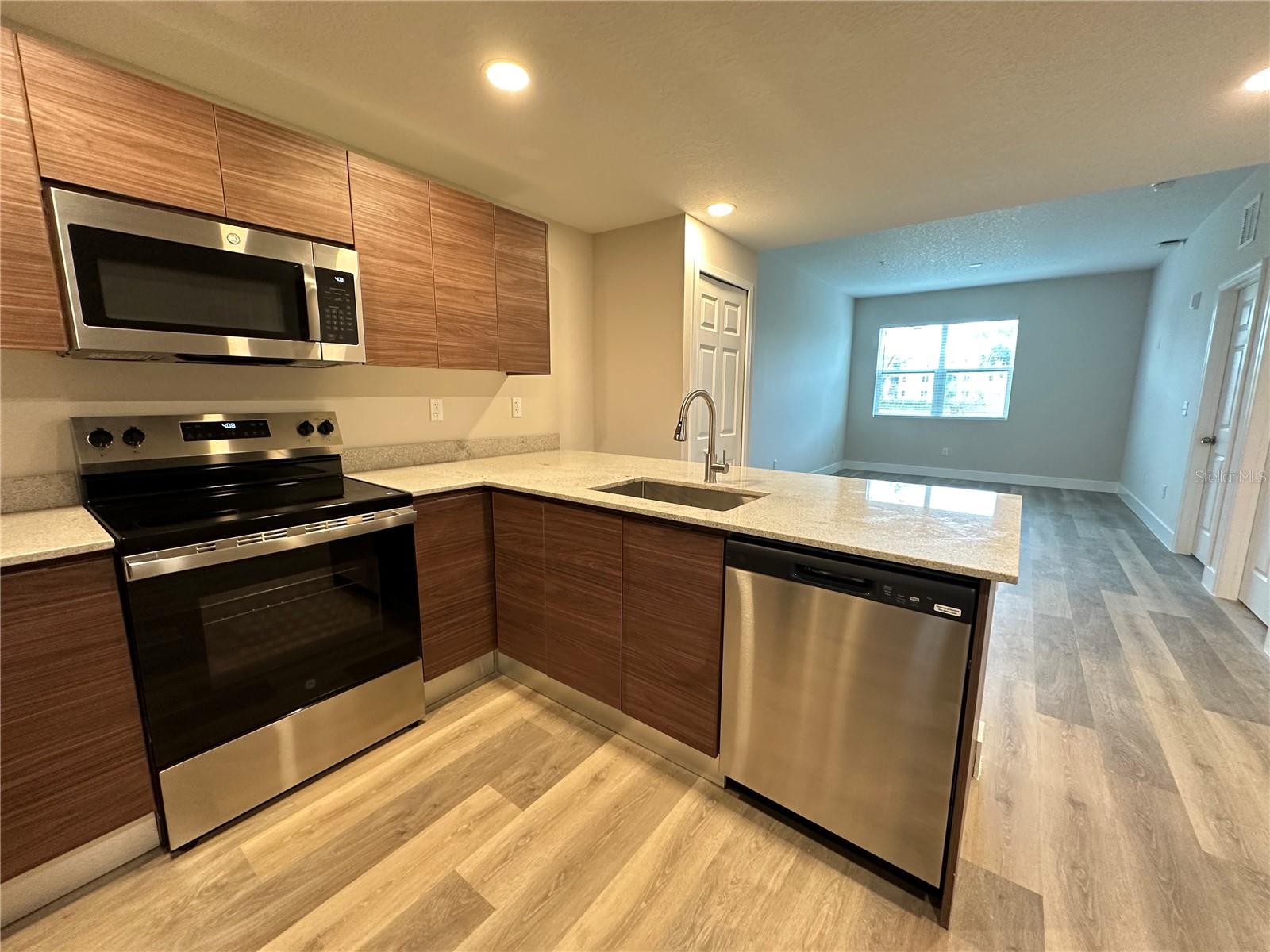 ACREAGE - Residential Lease