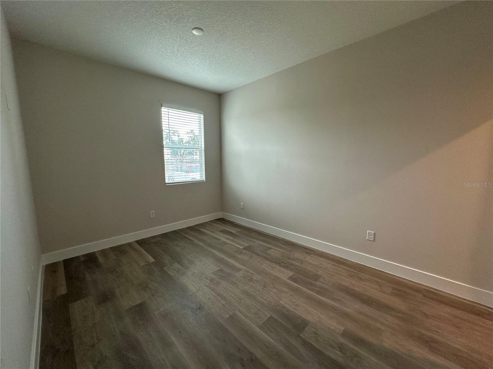 ACREAGE - Residential Lease