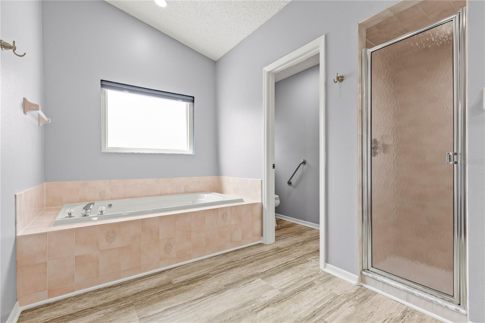 GLEN LAKES PH 1 - Residential Lease