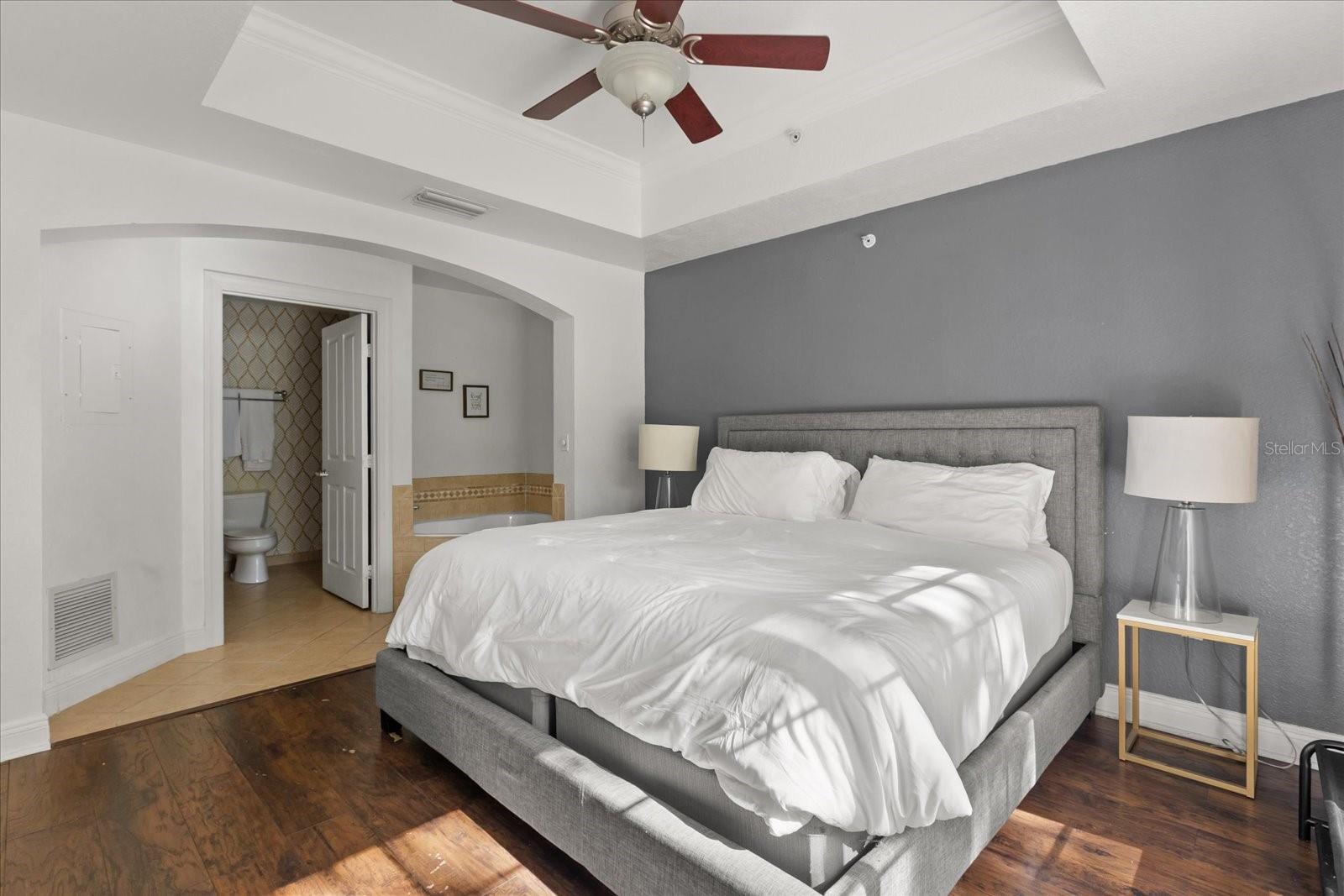 SEVEN EAGLES PH 12 - Residential