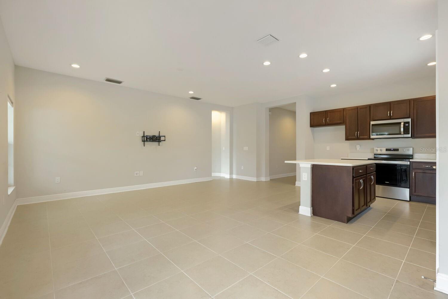 ROMEO HEIGHTS - Residential