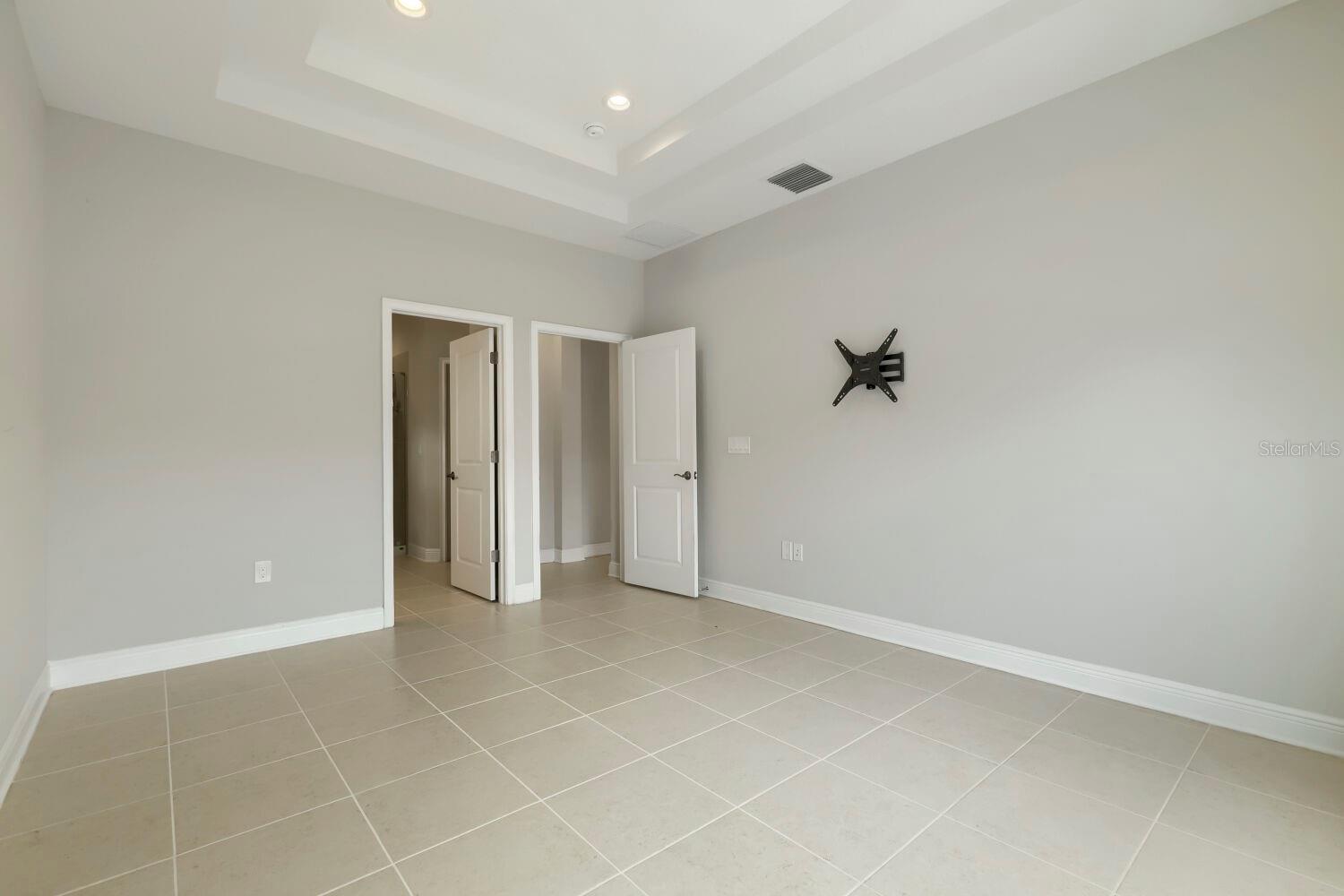 ROMEO HEIGHTS - Residential