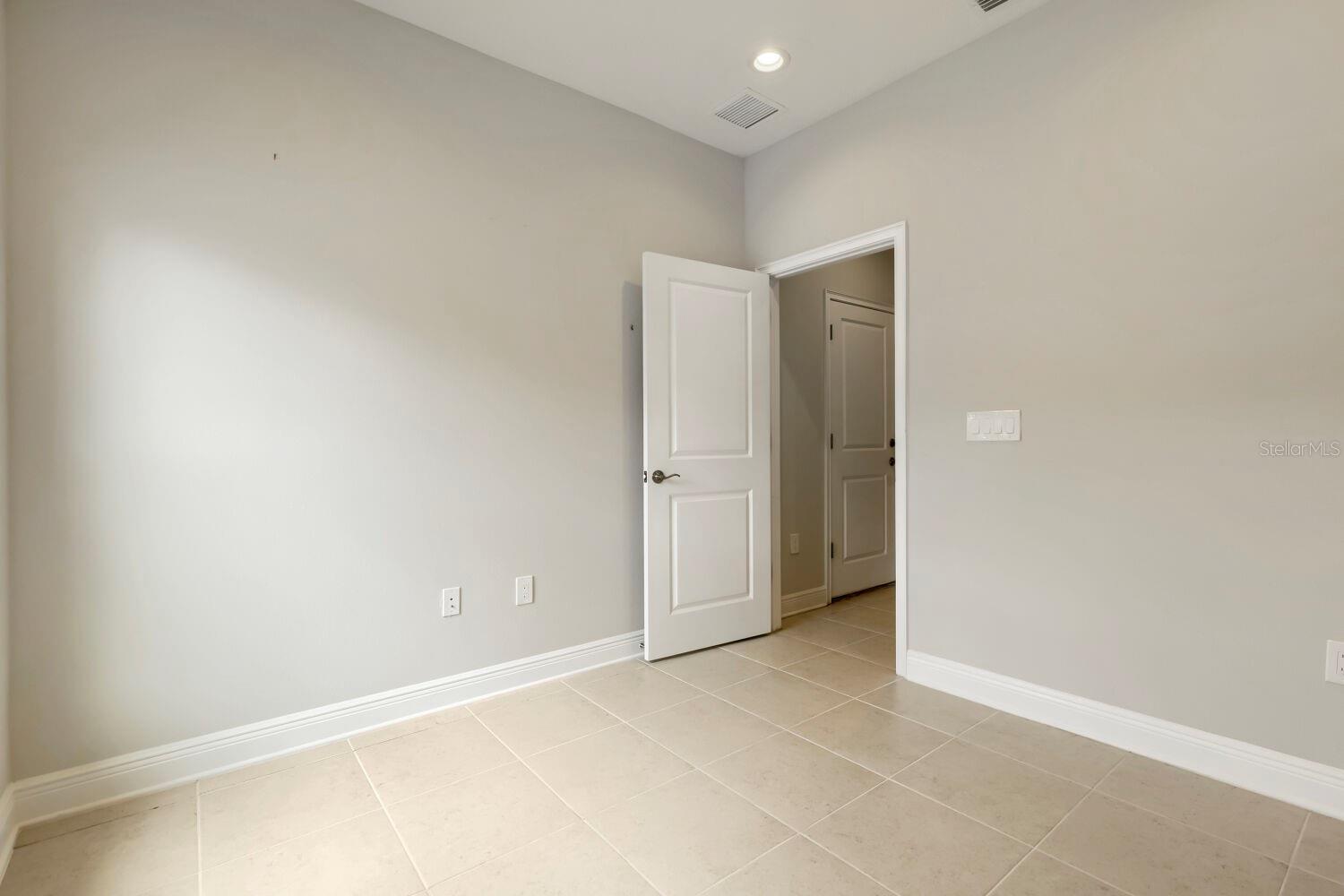 ROMEO HEIGHTS - Residential