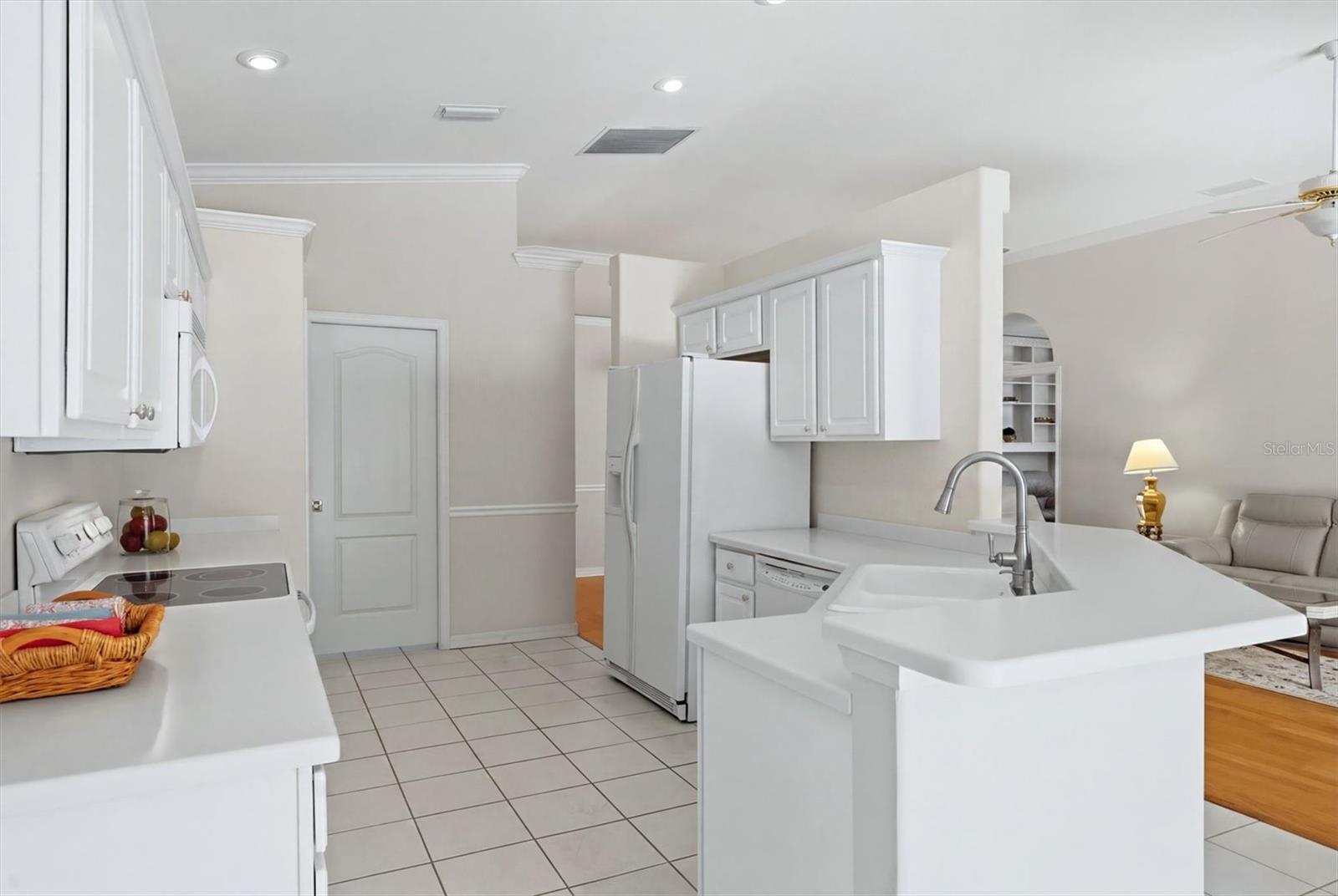 EDGEWATER VILLAGE - Residential