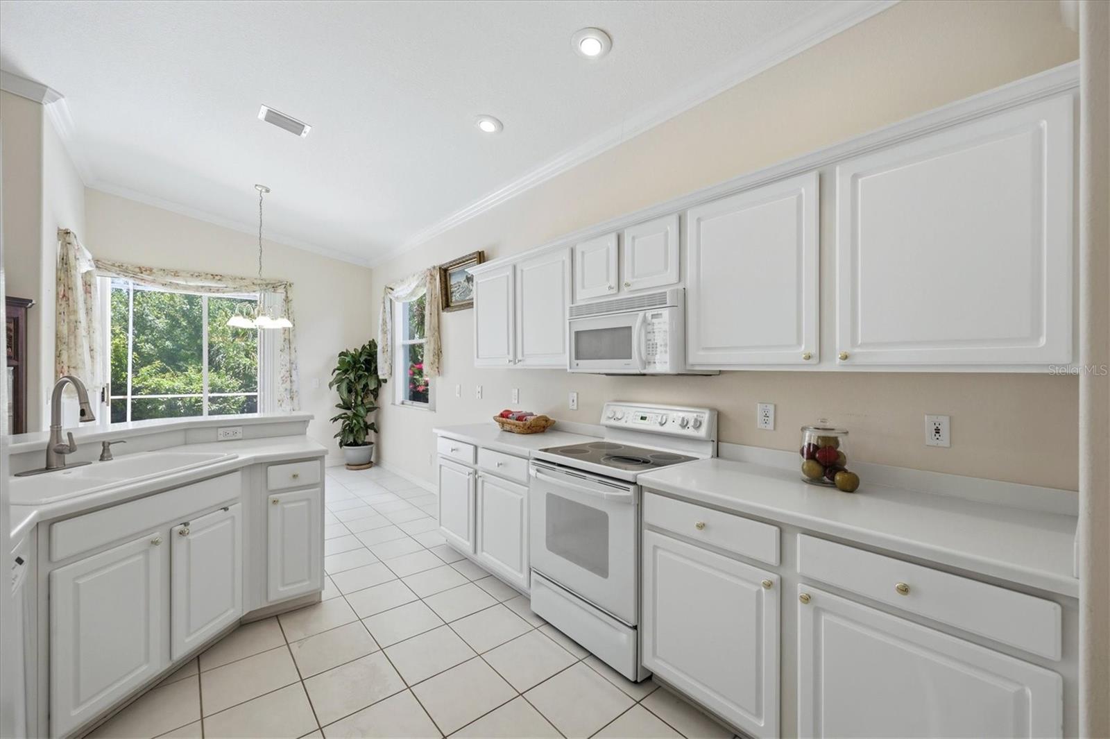 EDGEWATER VILLAGE - Residential
