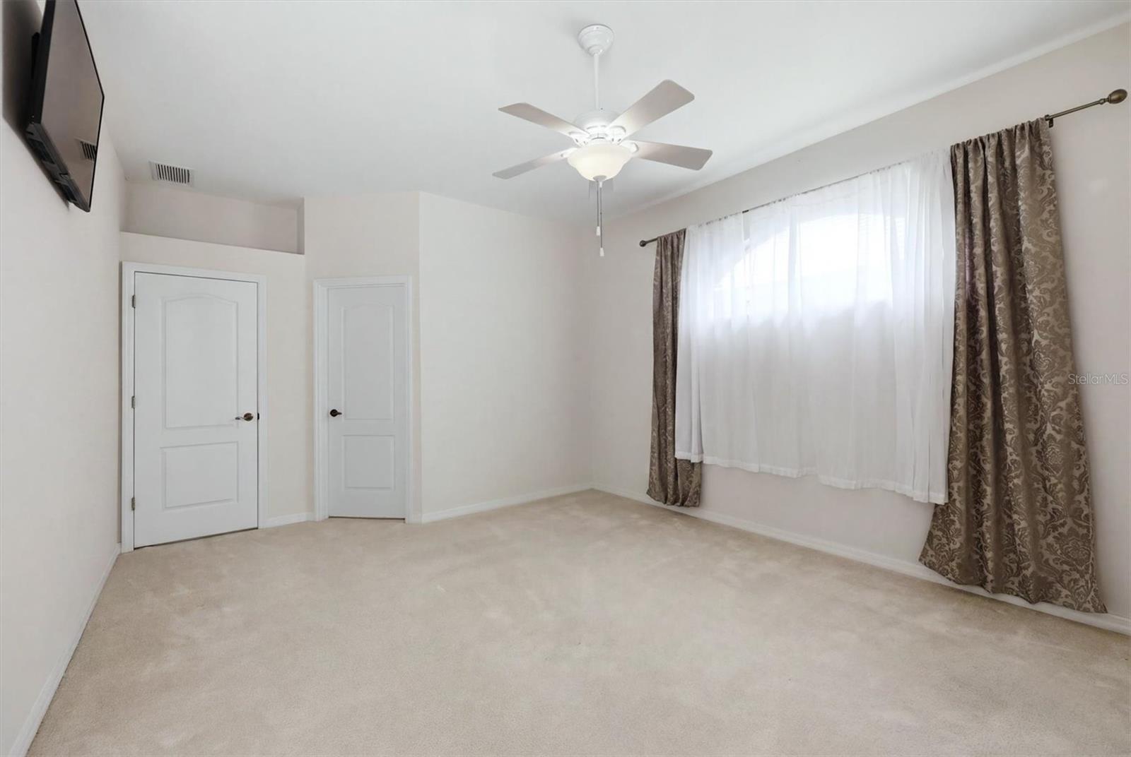 EDGEWATER VILLAGE - Residential