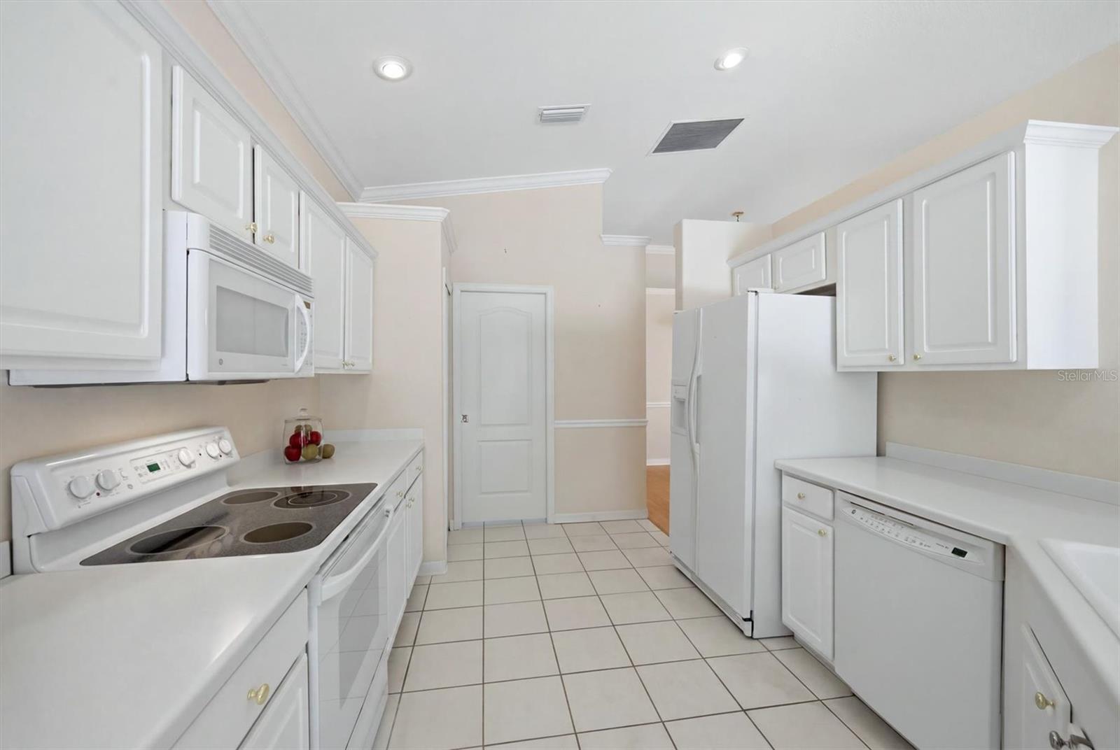 EDGEWATER VILLAGE - Residential