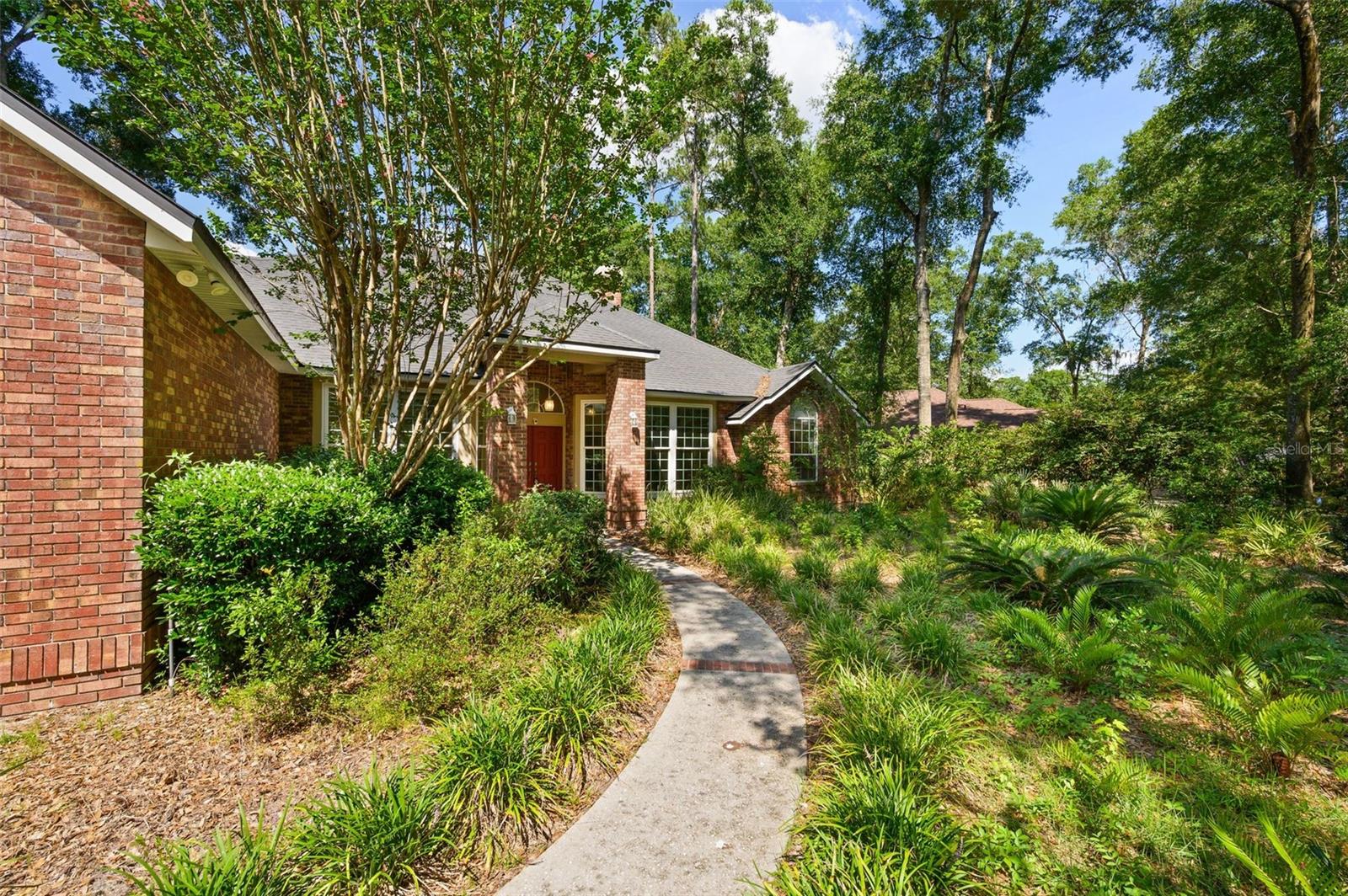 WILLOW CREEK - Residential