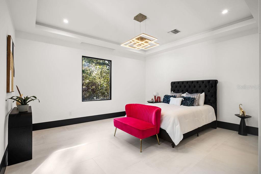 ISLEWORTH - Residential