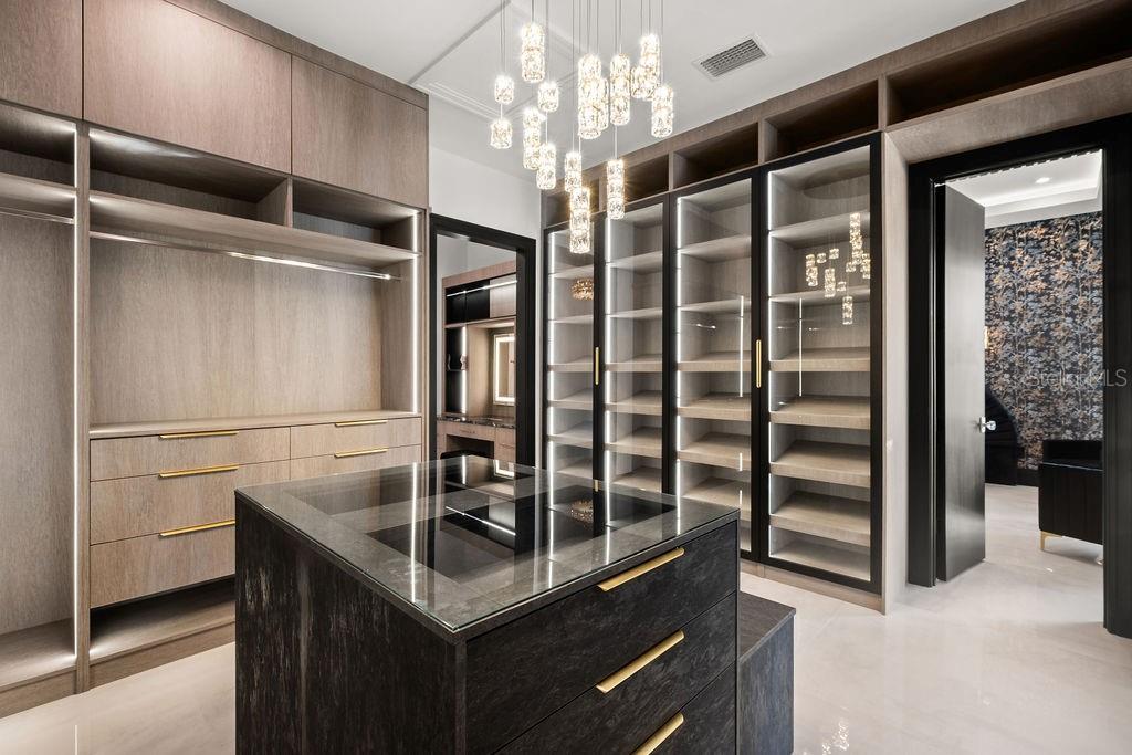 ISLEWORTH - Residential