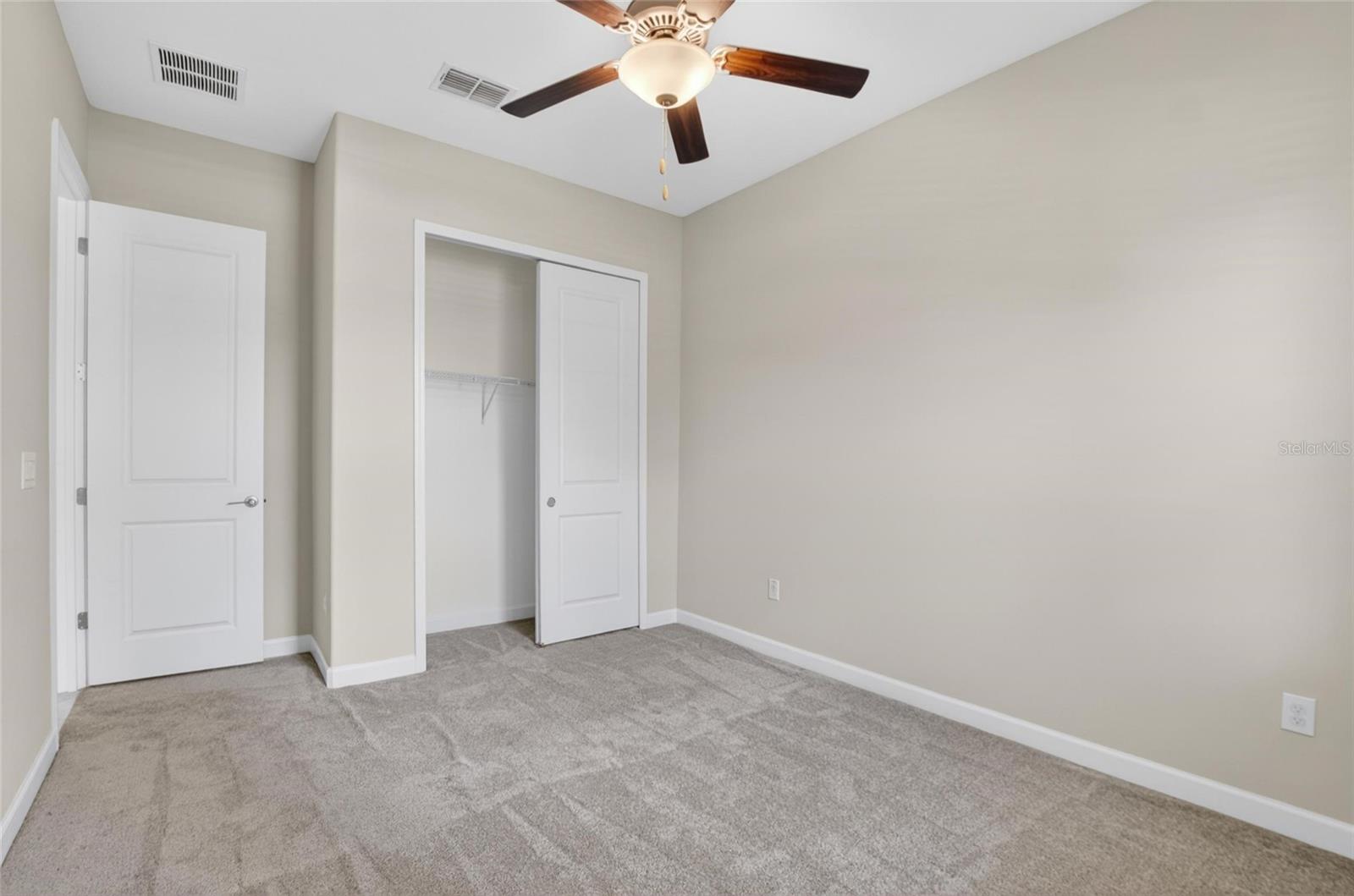 SOUTH FORK TR P PH 2 & 3B - Residential Lease