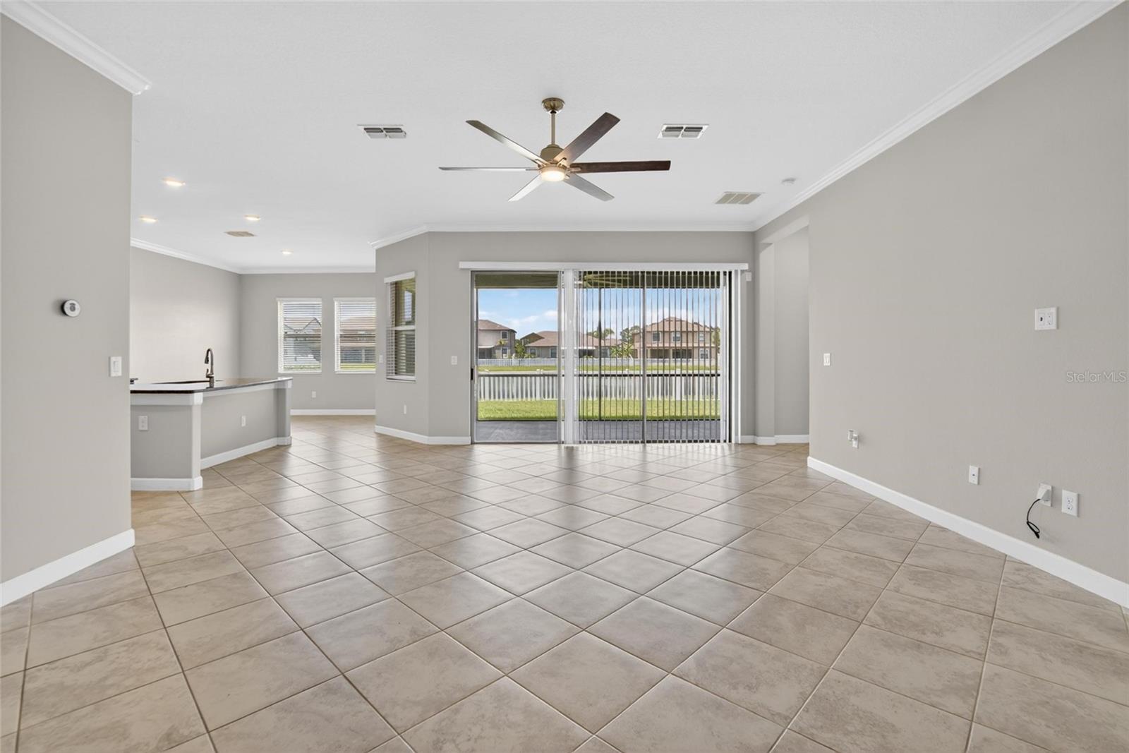 SOUTH FORK TR P PH 2 & 3B - Residential Lease